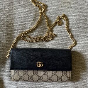 Authentic Gucci Black Leather Chain Bag